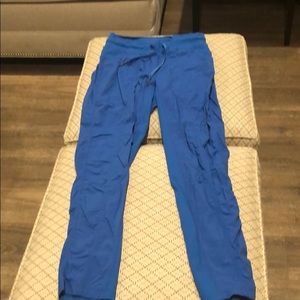 lululemon size 4 dance pant III capri